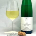 Steffens-Keß Burger Wendelstück Riesling Kabinett trocken 2022 mit Glass